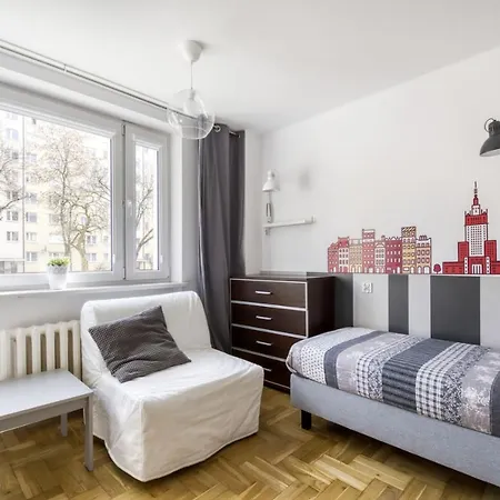 Appartement Labo Metro Plocka *