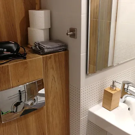 Labo Metro Plocka Варшава